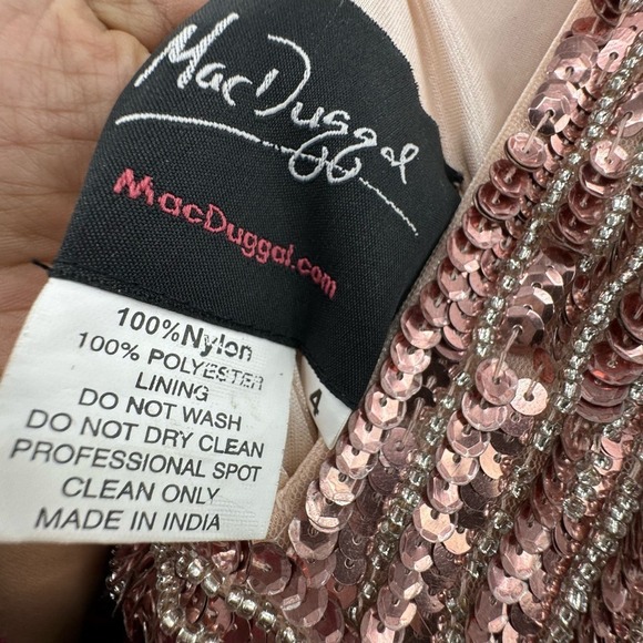 Mac Duggal Rose Gold Sequined Plunging V Neck Fitted Prom Dress Size 4 NWOT - Picture 12 of 12